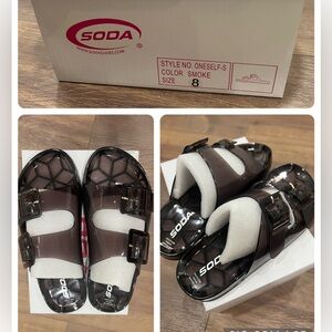 Women’s sandals, size 8, color Smoke🤎🖤